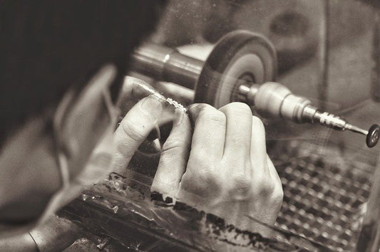 Dans quels matériaux nos bijoux sont-ils fabriqués ?