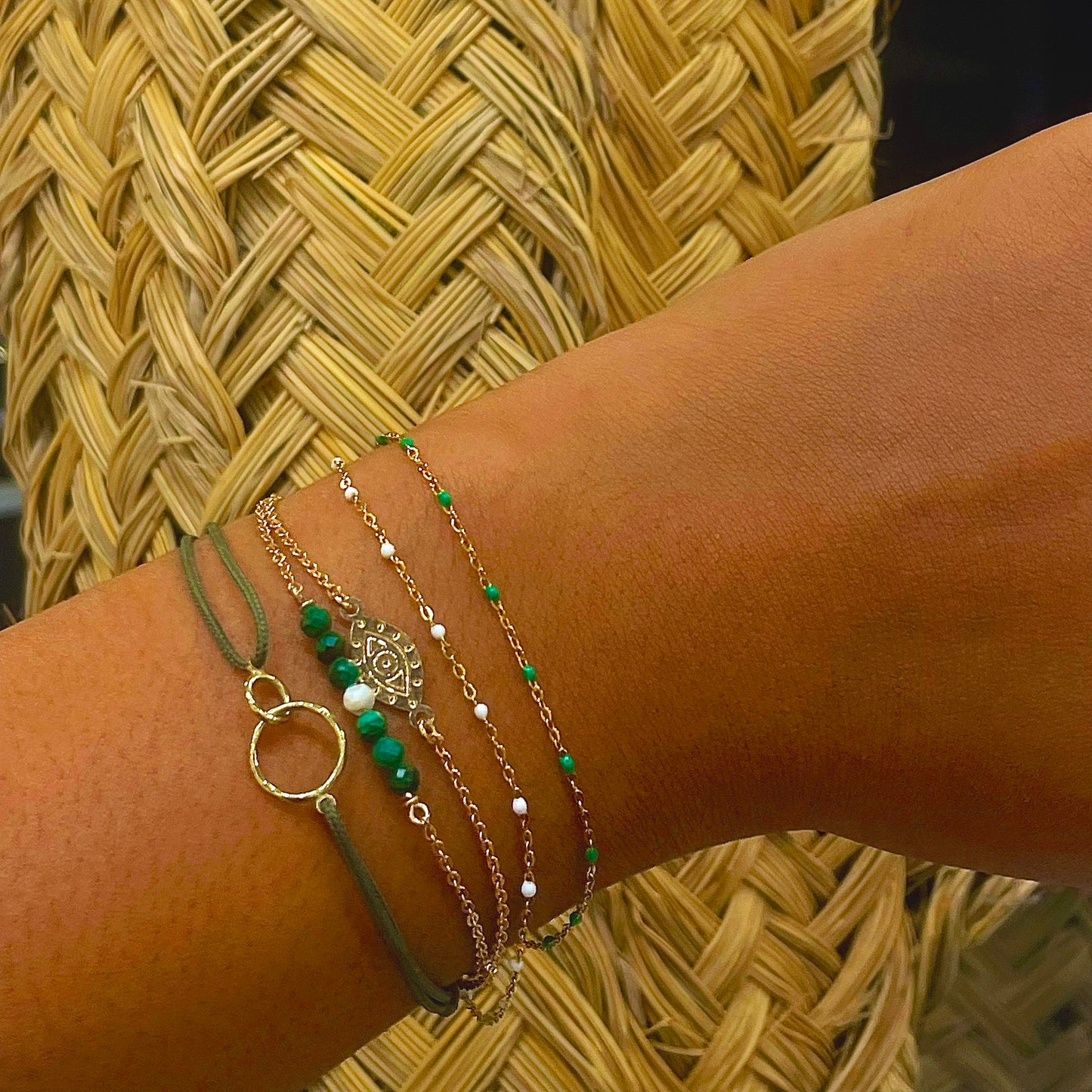 Bracelet oeil ajustable