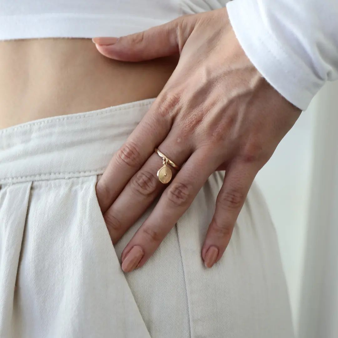bague ajustable pampille spirale doré