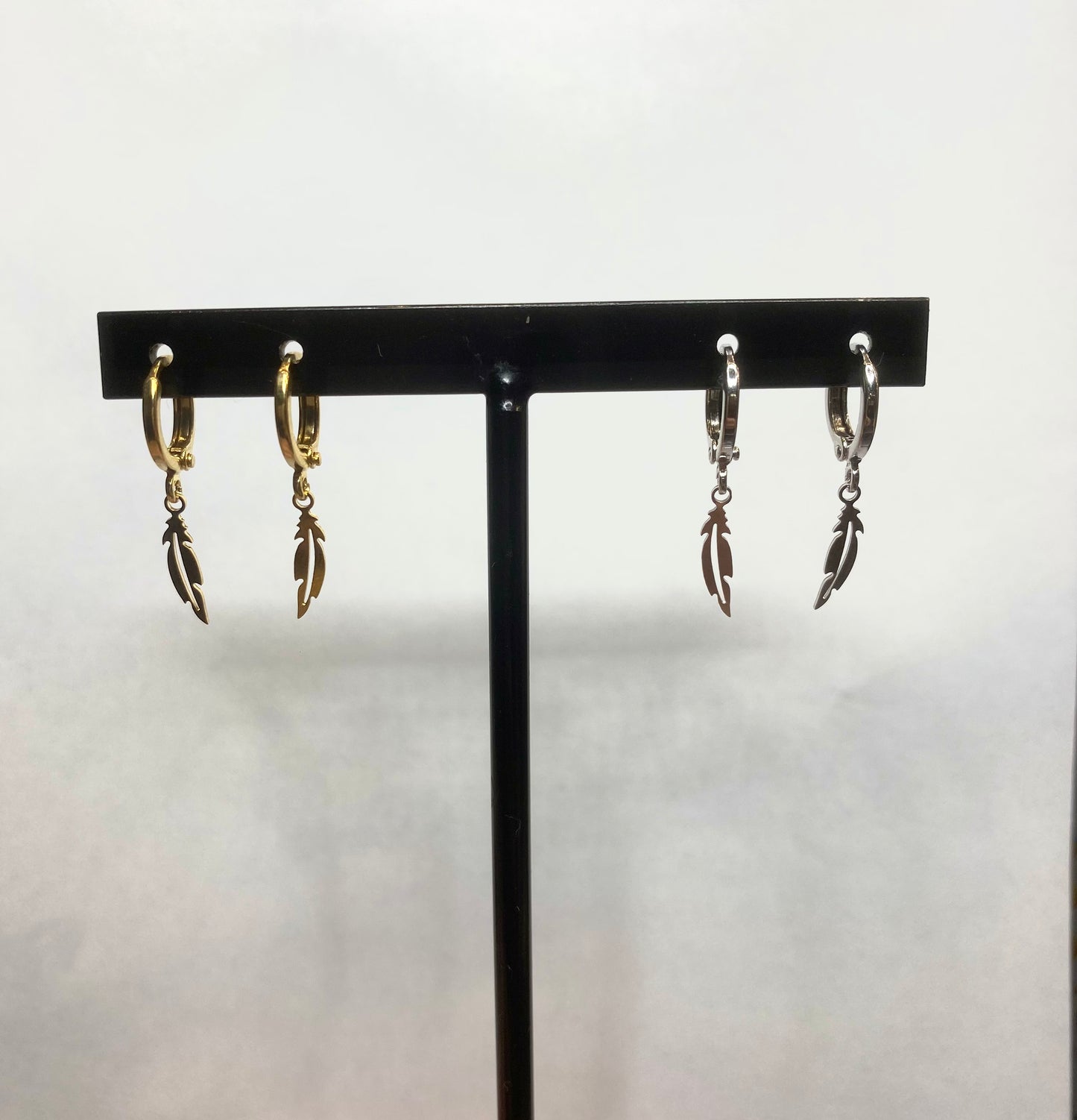 Boucles petites plumes doré et argent