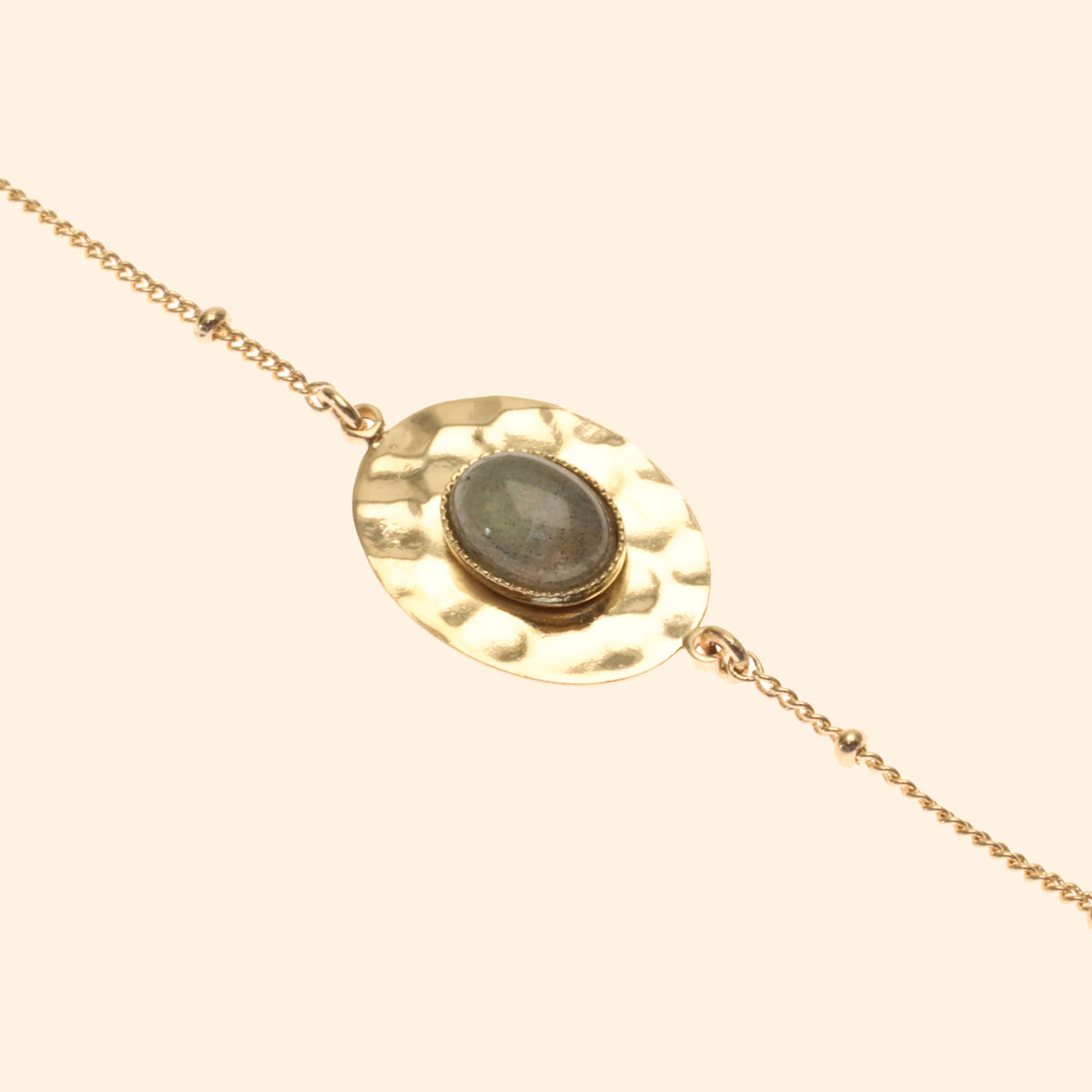 Bracelet martelée ajustable doré pierre labradorite