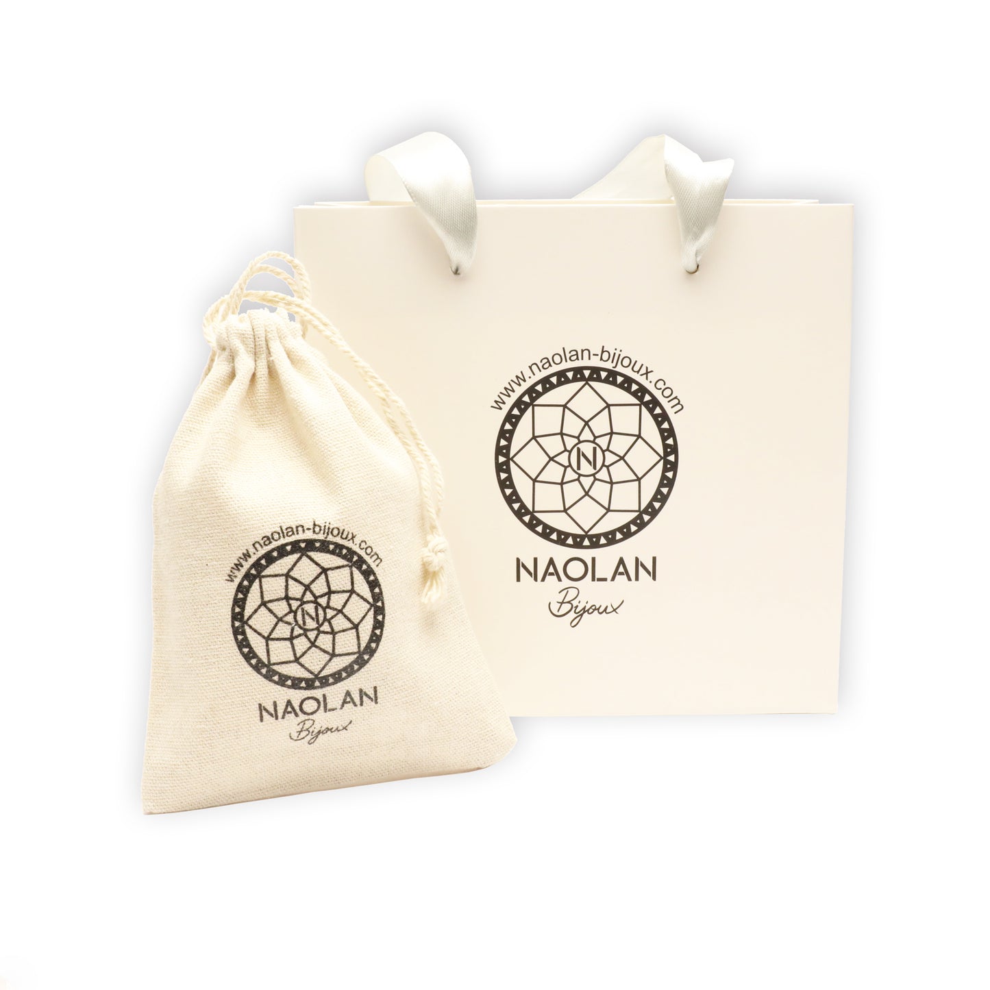 Collier ajustable croix Romane double rang nacre