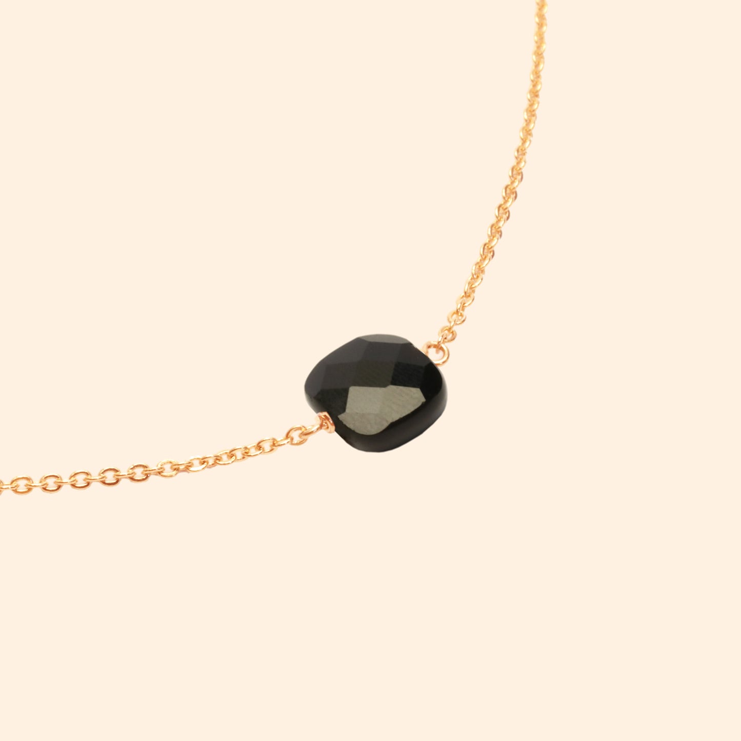 Collier Chaine fine Emma pierre semi-précieuse