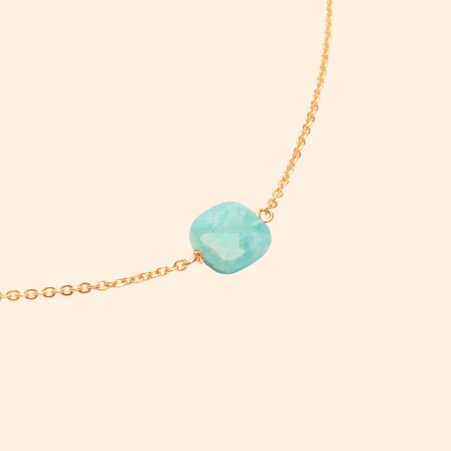 Collier Chaine fine Emma pierre semi-précieuse