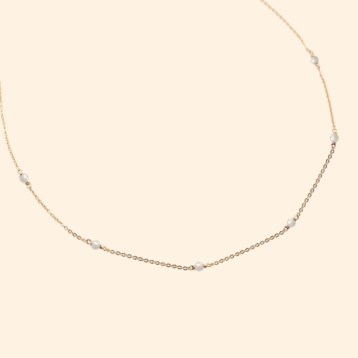 Collier or pierres naturelles labradorite