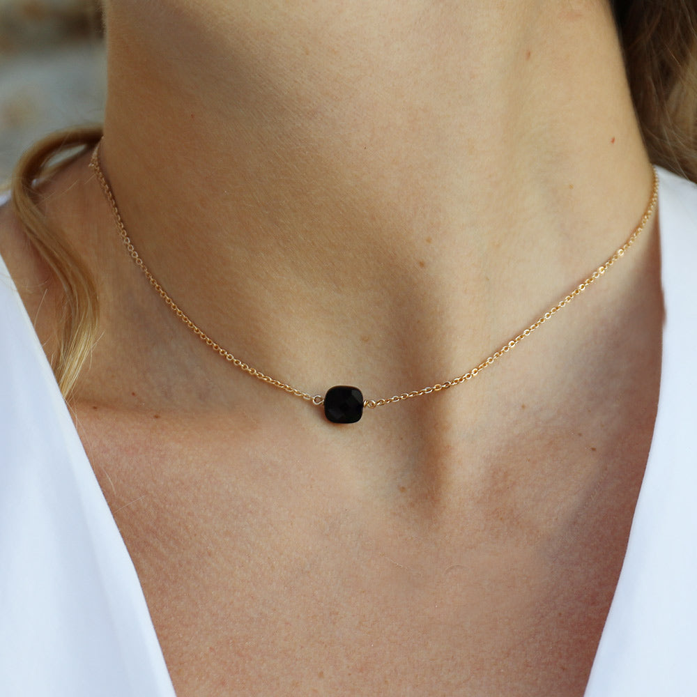 Collier Chaine fine Emma pierre semi-précieuse