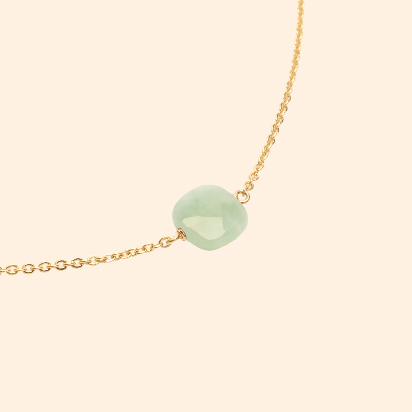 Collier doré ajustable pierre jadeite