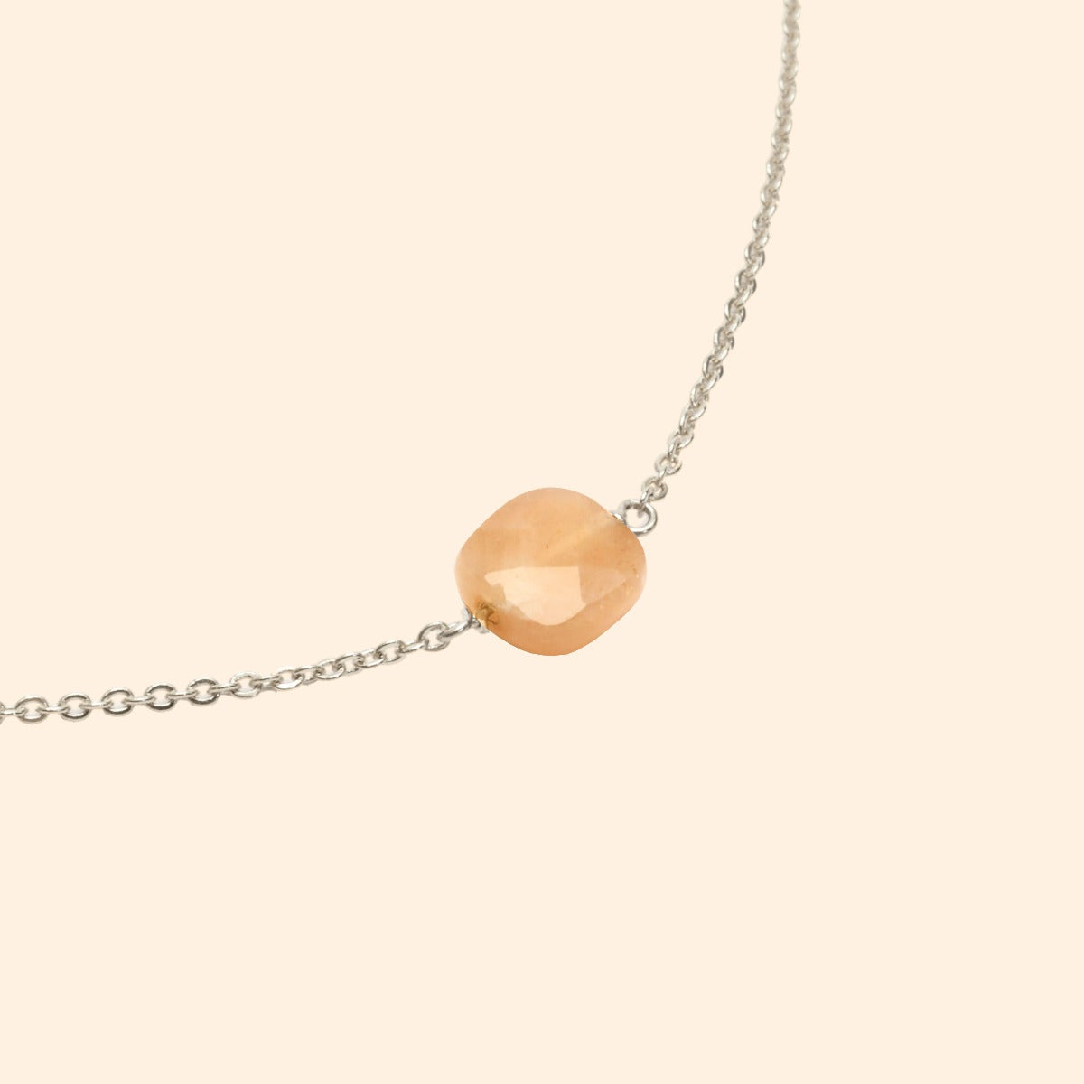 Collier ajustable argenté pierre de soleil