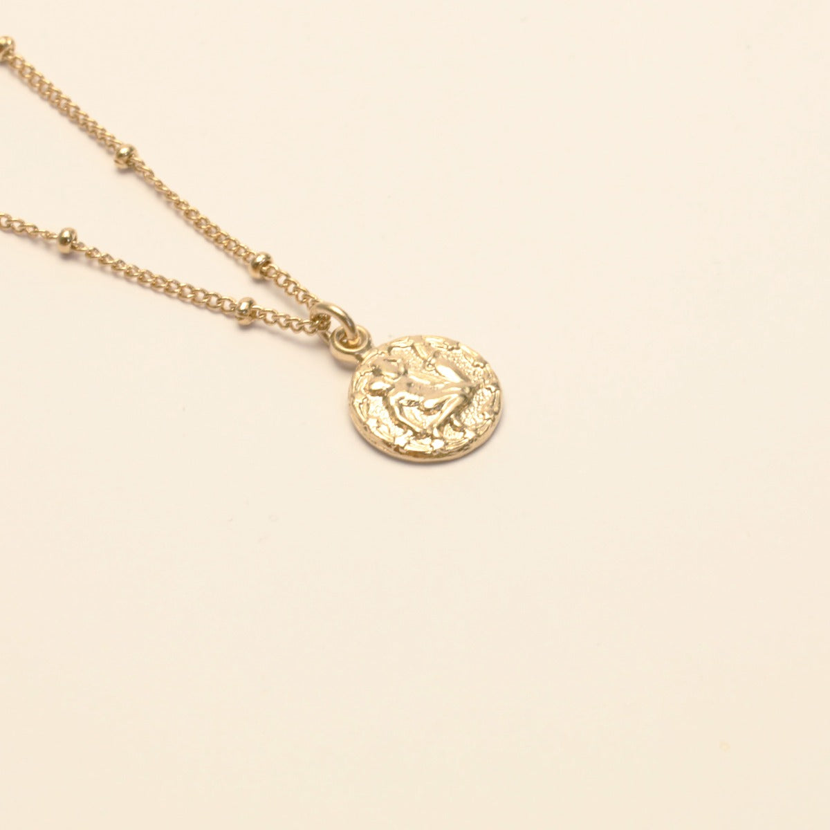 Collier signe zodiaque verseau or