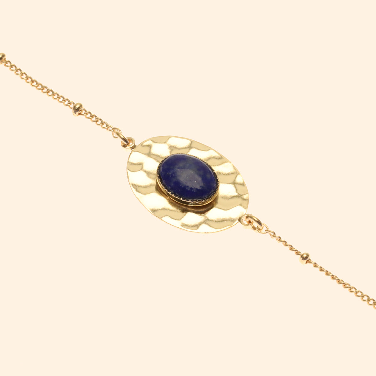 Bracelet martelée ajustable doré pierre lapis lazuli