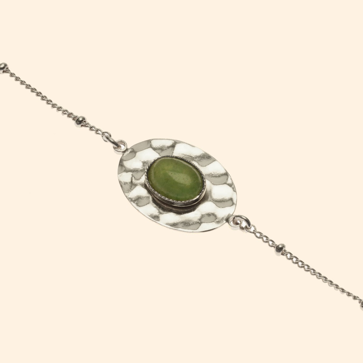 Bracelet martelée ajustable argent pierre jadeite